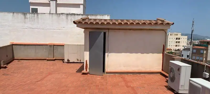 Außenansicht von Fabrikhallen zum Verkauf in Betxí