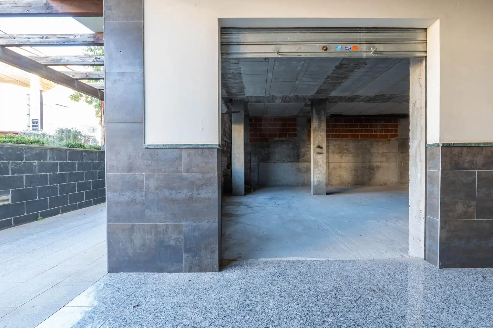 Parking de Local en venta en Cájar
