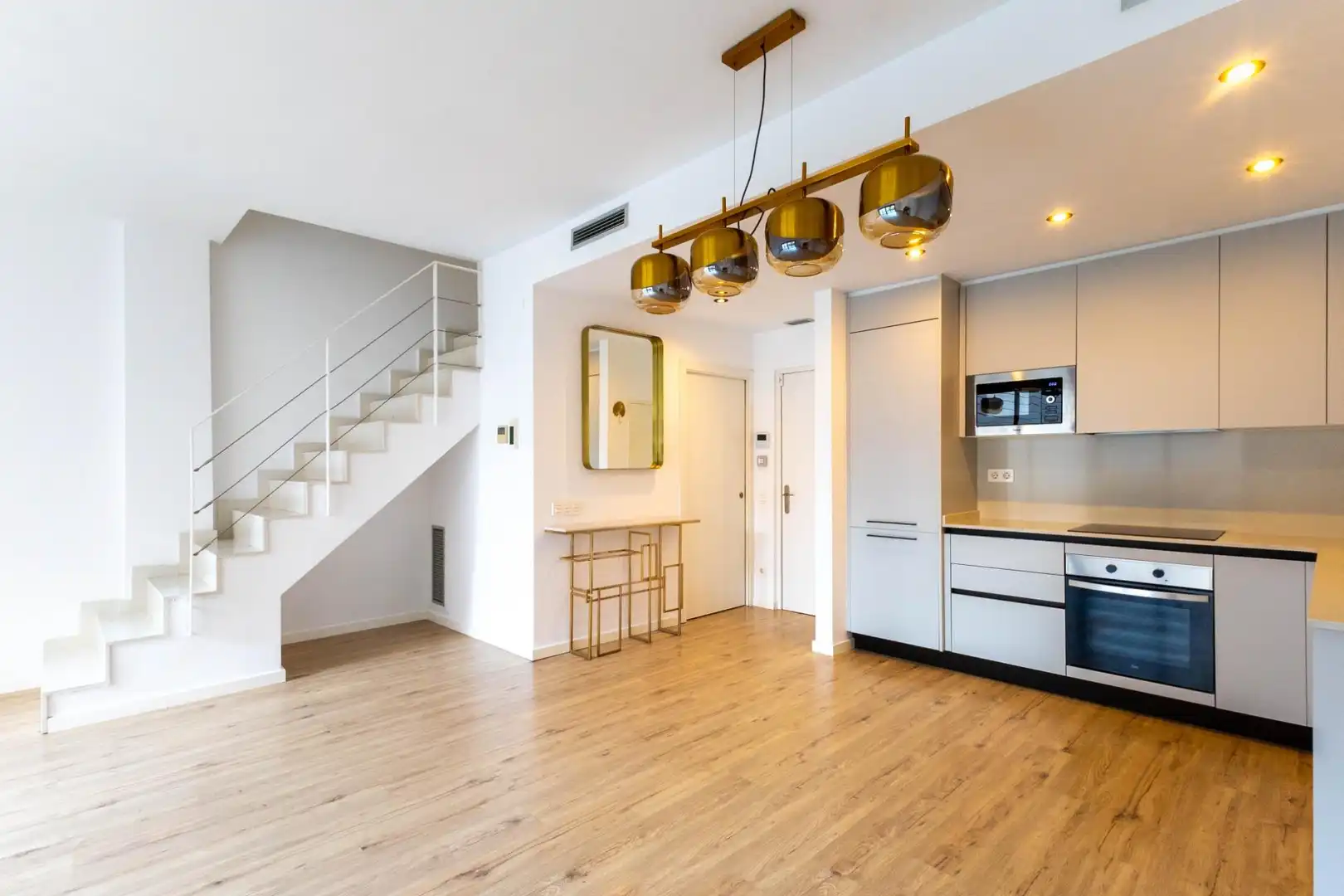 Küche von Maisonette zum Verkauf in Barcelona mit Klimaanlage, Parkett und Terrasse