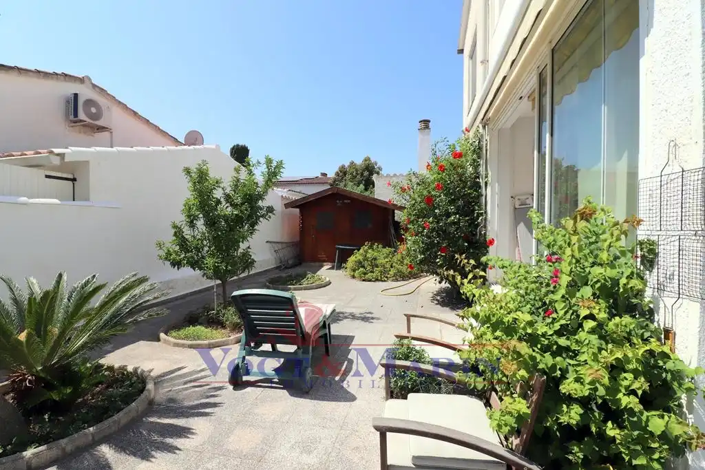 Casa con terraza en venta en Carrer Montgrí, imagen 52