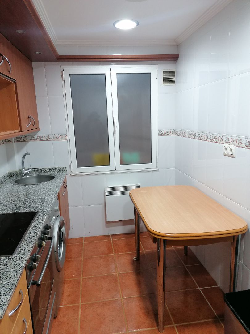 Küche von Wohnung zum Verkauf in Gijón  mit Heizung, Parkett und Ofen