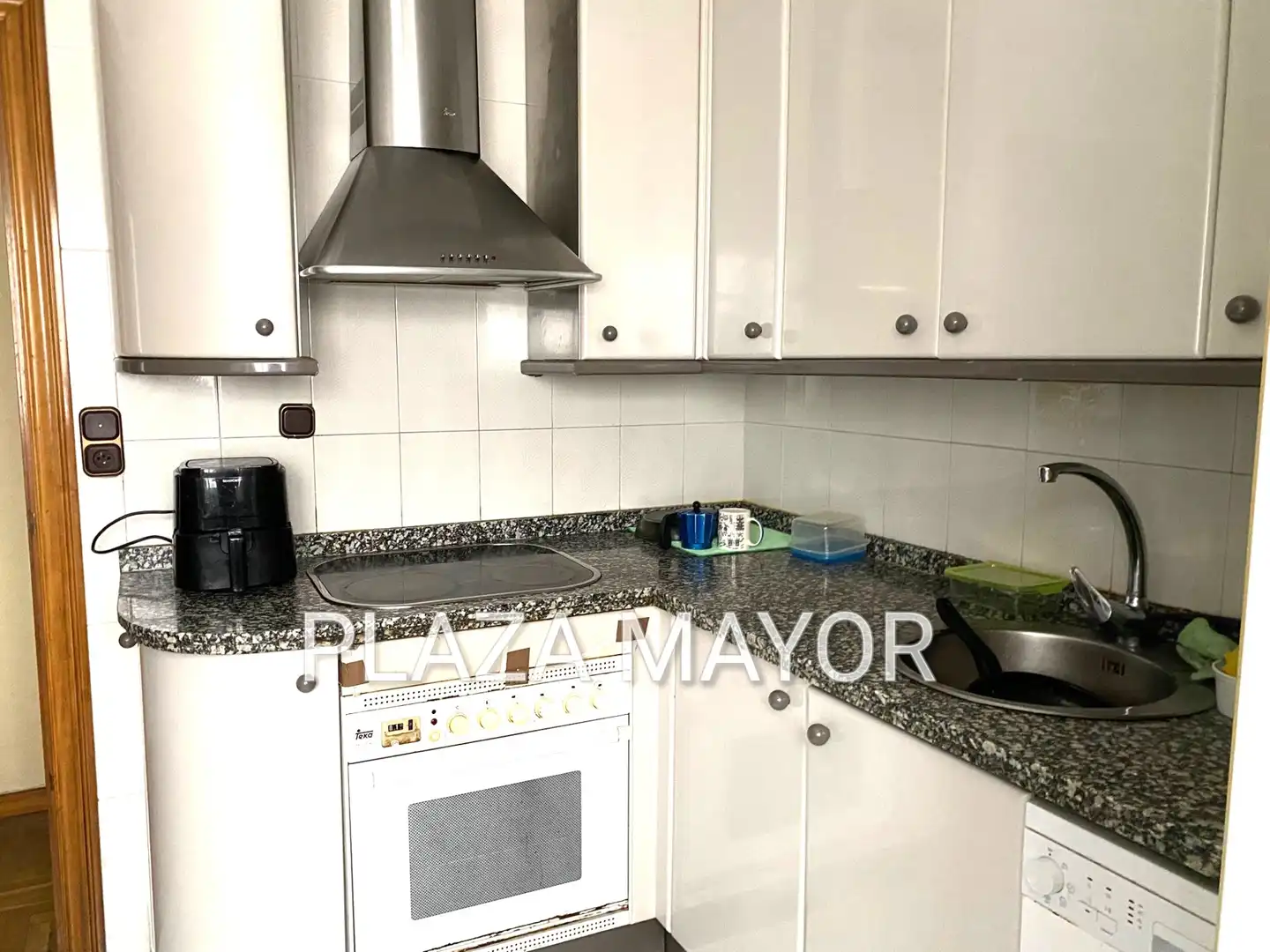 Cocina de Piso de alquiler en Salamanca con Calefacción, Amueblado y Balcón