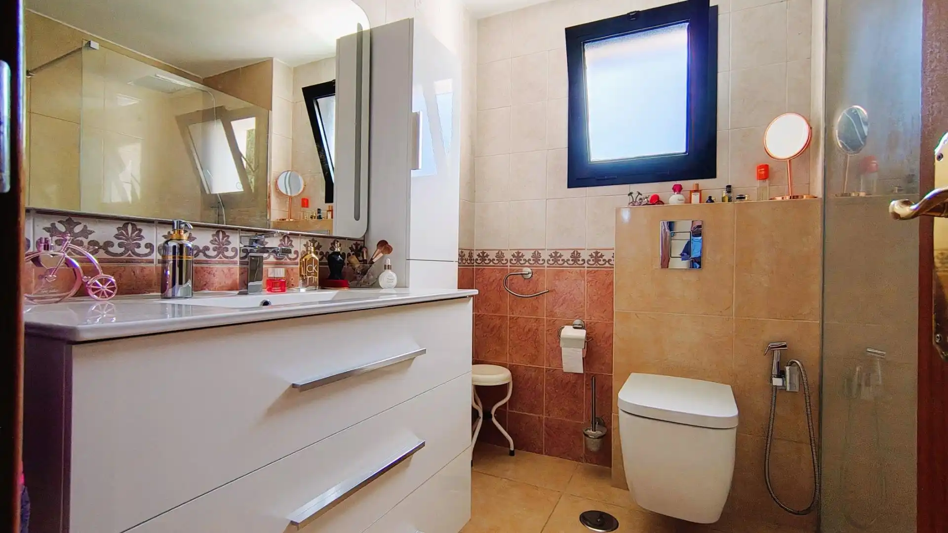Baño de Apartamento en venta en Marbella con Aire acondicionado, Terraza y Trastero