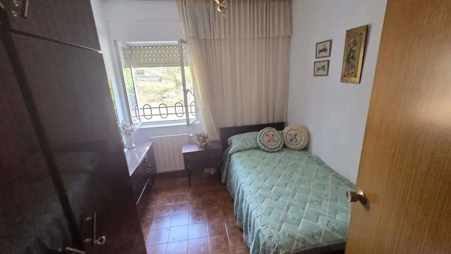 Habitación de Casa o chalet de alquiler en Barajas de Melo con Calefacción y Amueblado
