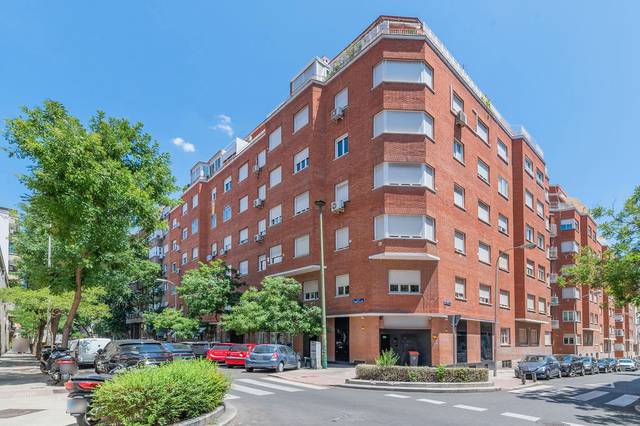 Local comercial en Venta en C/ Fernández de la Hoz en Ríos Rosas - Nuevos Ministerios