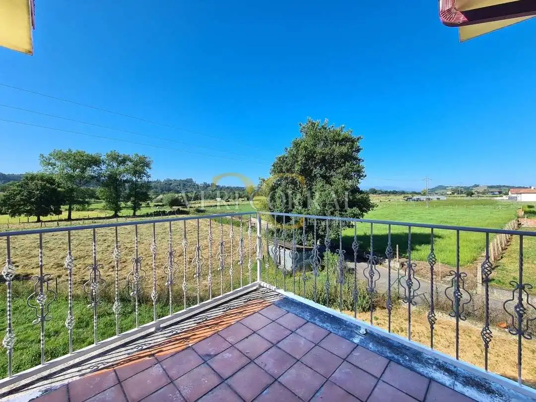 Casa o xalet en venda a Camín del Gurguyu, Sariego