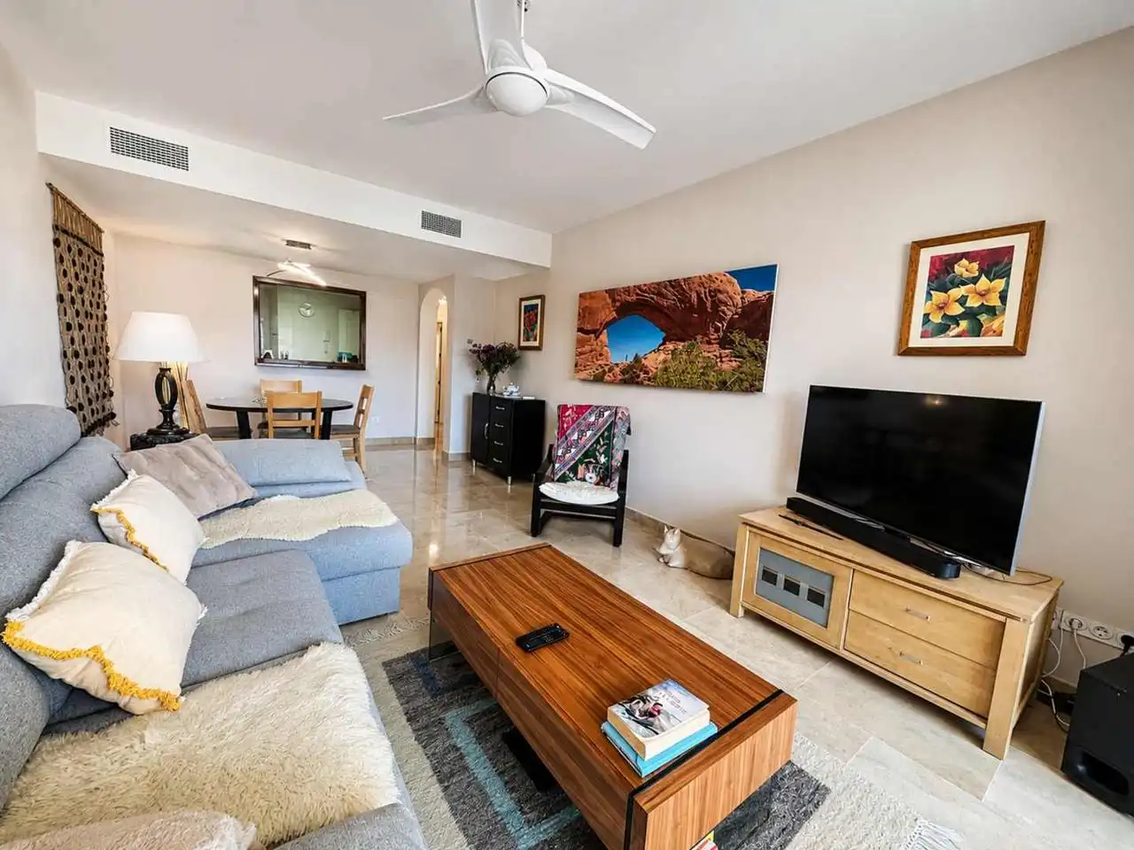 Sala de estar de Apartamento en venta en Manilva con Aire acondicionado, Calefacción y Terraza