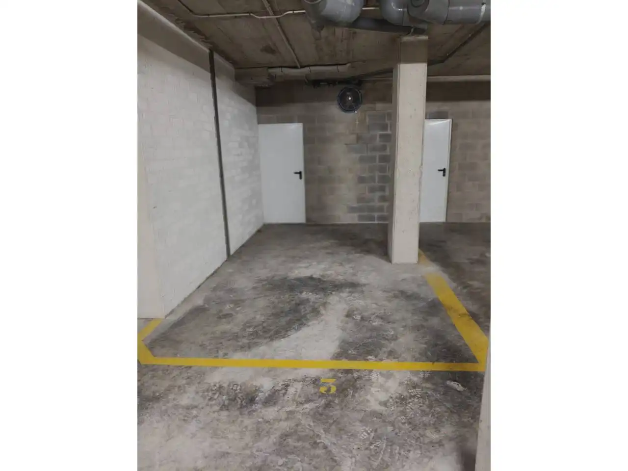 Parking with lift for sale in Eixample Sud – Migdia, imagen 5