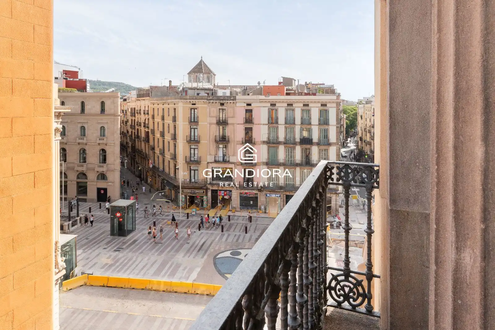 Vista exterior de Pis de lloguer en Barcelona amb Aire condicionat, Terrassa i Moblat