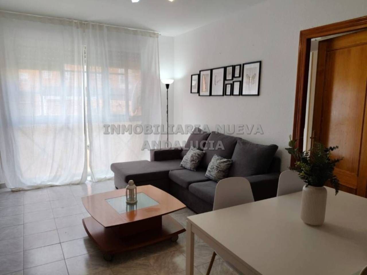 Sala d'estar de Pis de lloguer en  Almería Capital amb Aire condicionat i Moblat