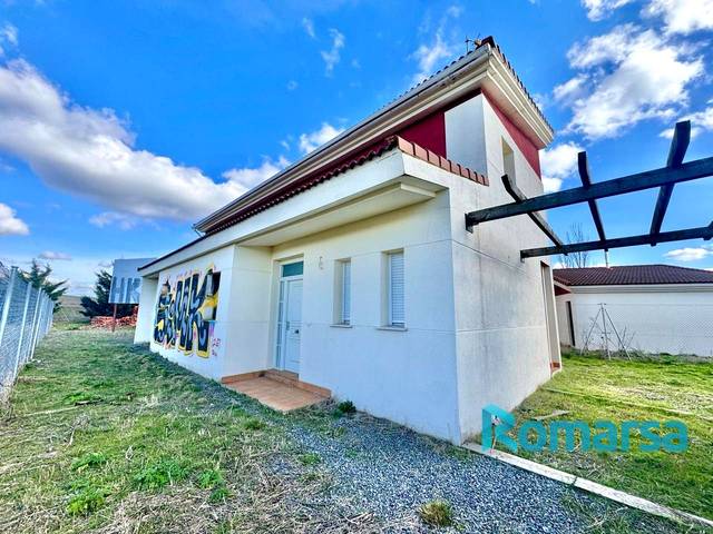 Casa-chalet en Venta en San Roque en Sanchidrián