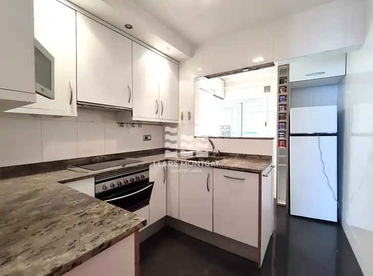 Kitchen of Attic for sale in Montgat  with Heating, Parquet flooring and Terrace