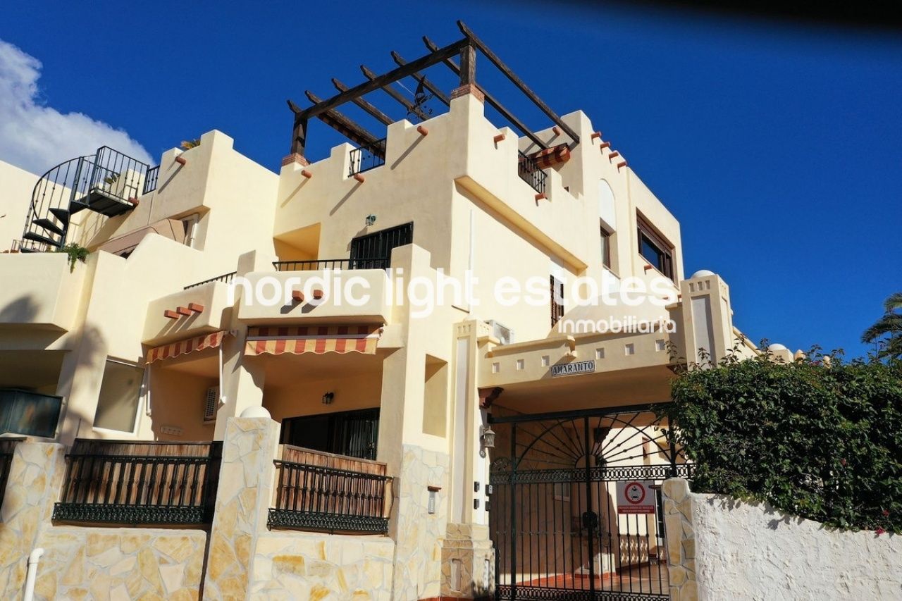 Exterior view of House or chalet for sale in Nerja  with Terrace, Swimming Pool and Furnished
