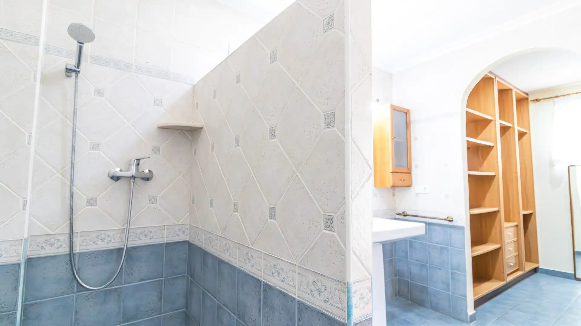 Baño de Casa o chalet en venta en Elche / Elx con Aire acondicionado, Calefacción y Terraza