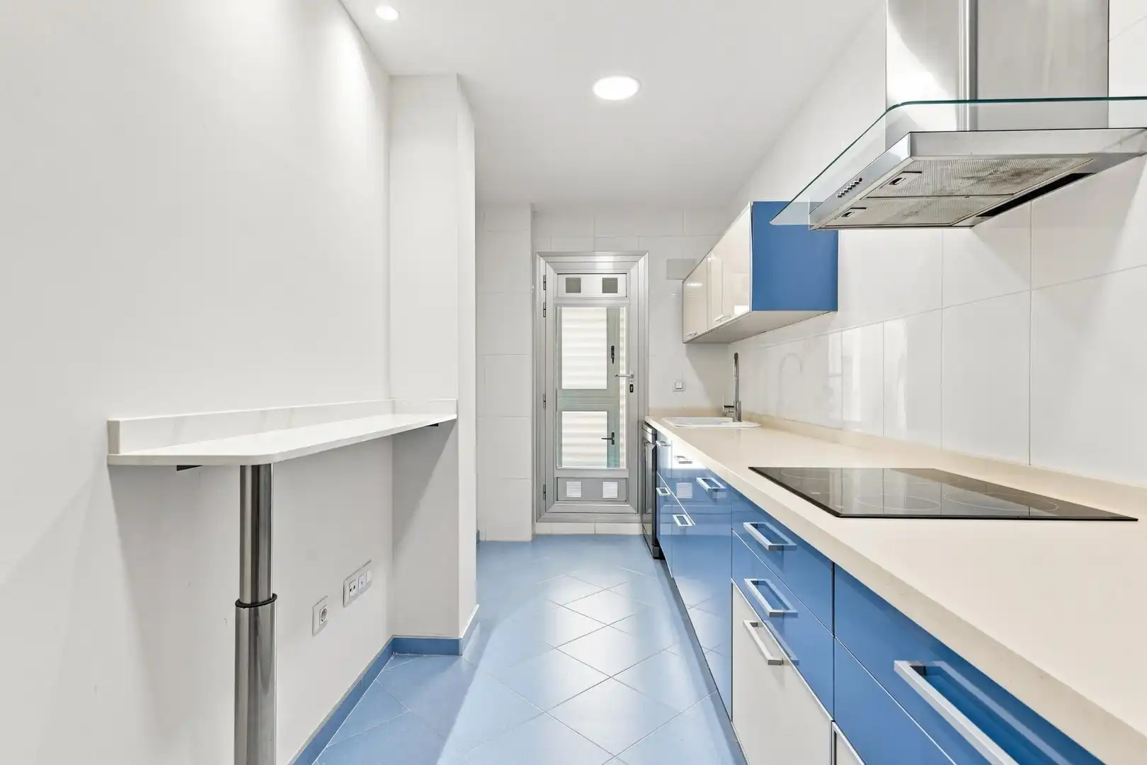 Cocina de Piso en venta en Silla con Aire acondicionado, Parquet y Amueblado