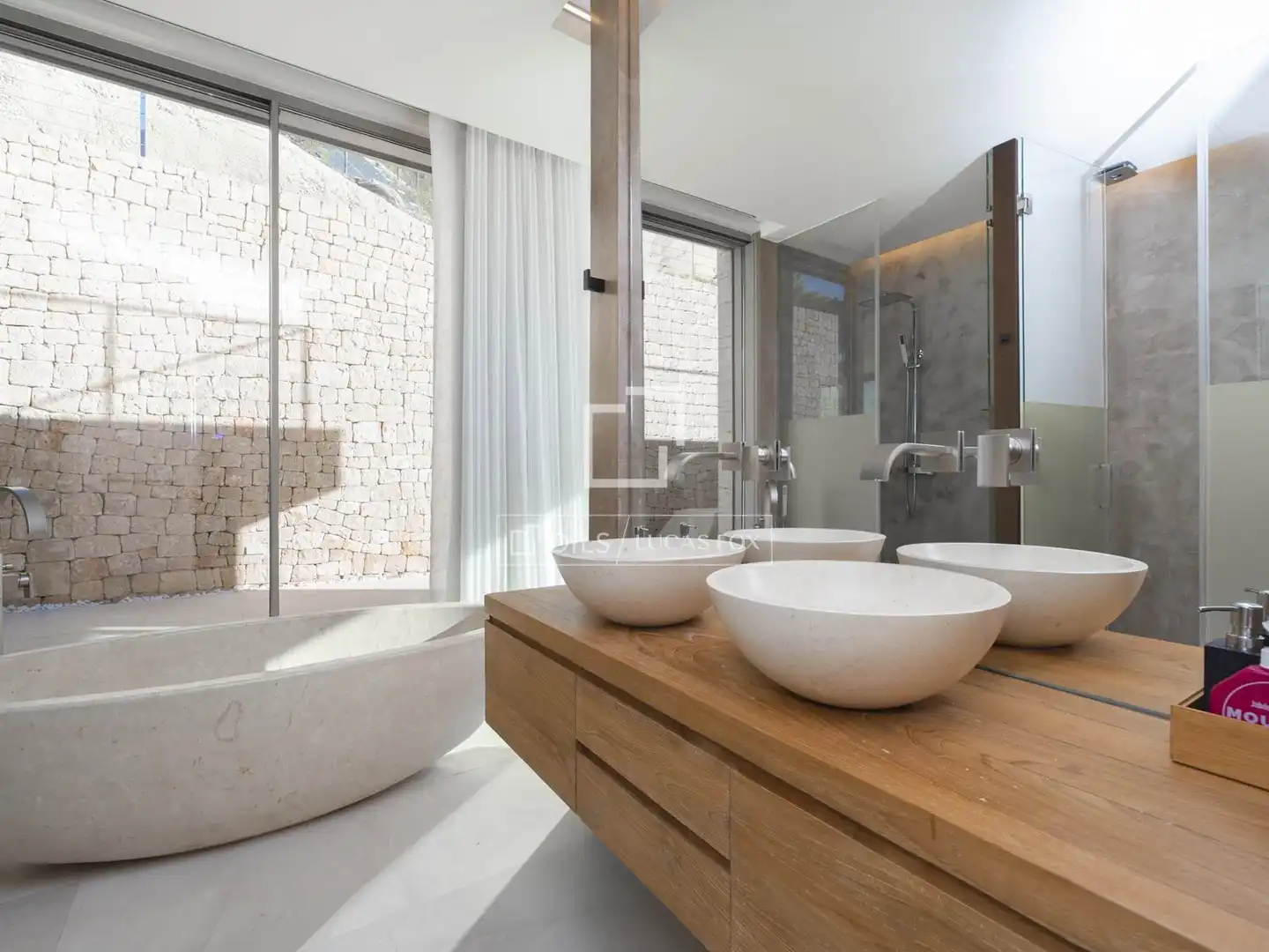 Baño de Casa o chalet en venta en Santa Eulària des Riu con Aire acondicionado, Jardín privado y Terraza