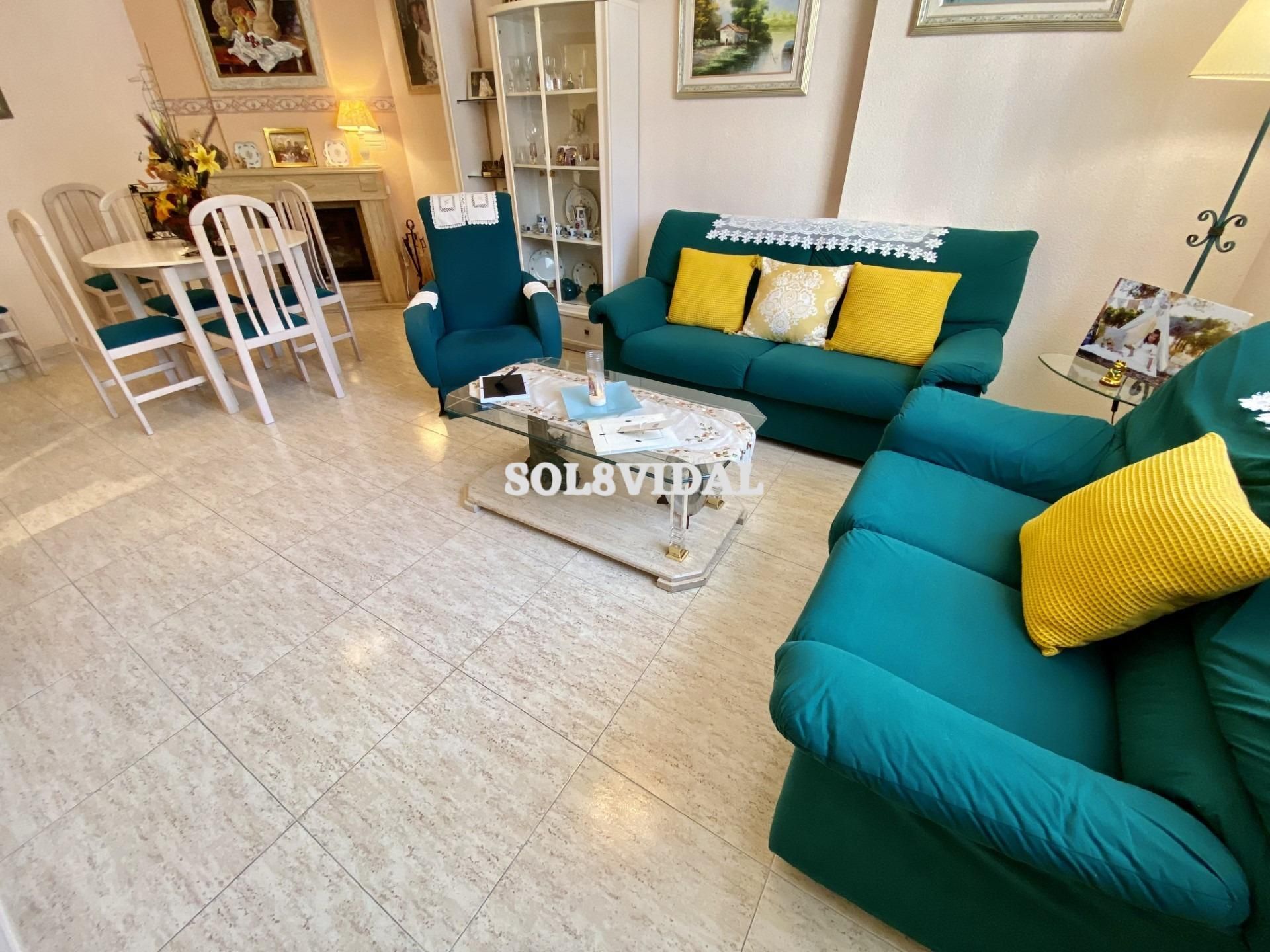 Sala d'estar de Casa o xalet en venda en Orihuela amb Calefacció, Terrassa i Balcó