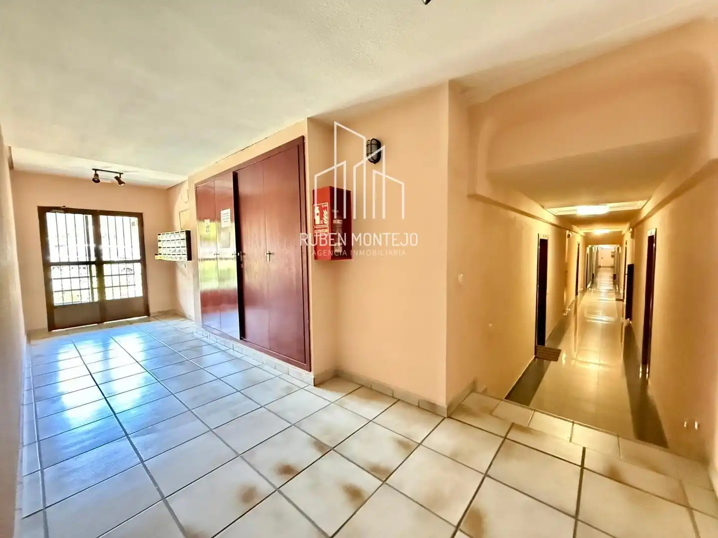 Vista exterior de Dúplex en venta en Villamayor con Calefacción, Terraza y Balcón