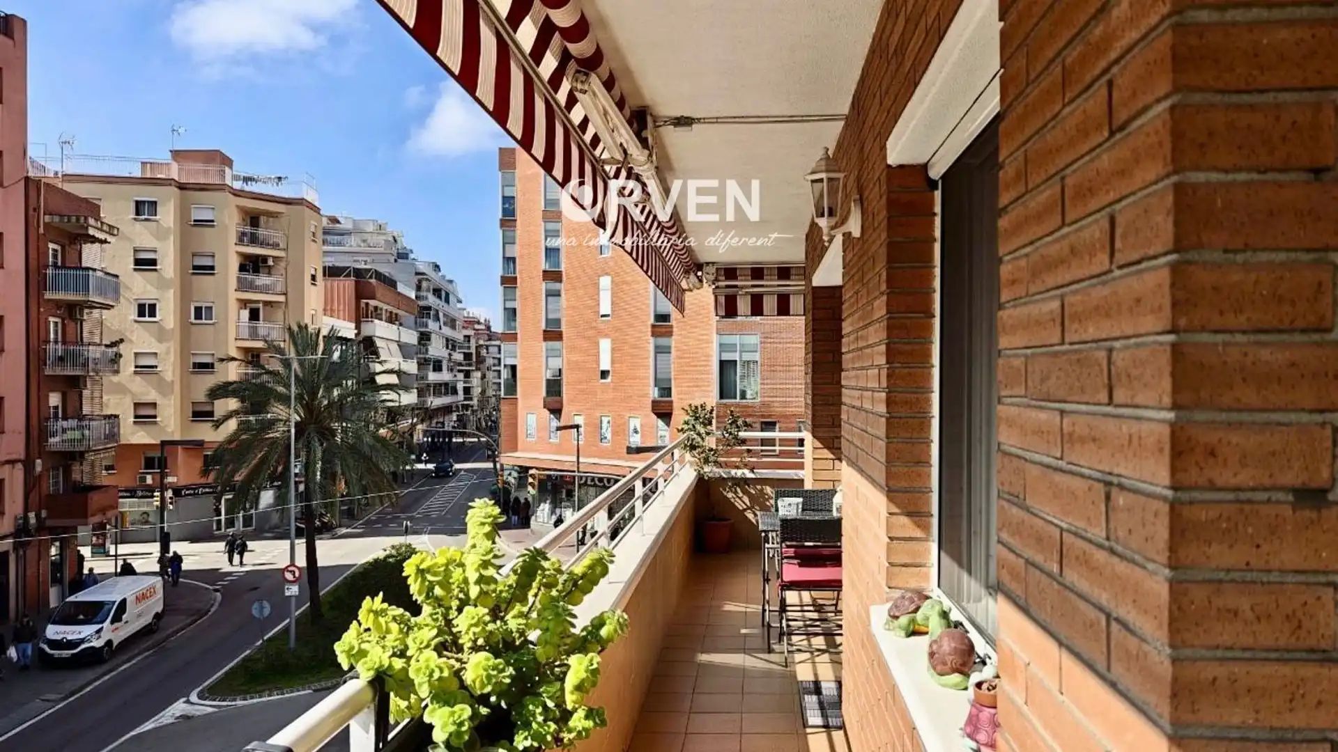 Exterior view of Flat for sale in L'Hospitalet de Llobregat  with Air Conditioner, Heating and Terrace