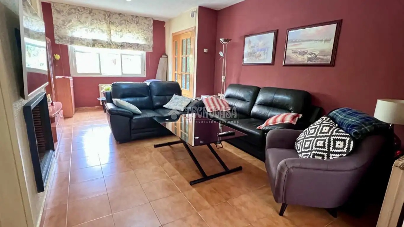 Wohnzimmer von Einfamilien-Reihenhaus zum Verkauf in Alcalá de Henares mit Terrasse
