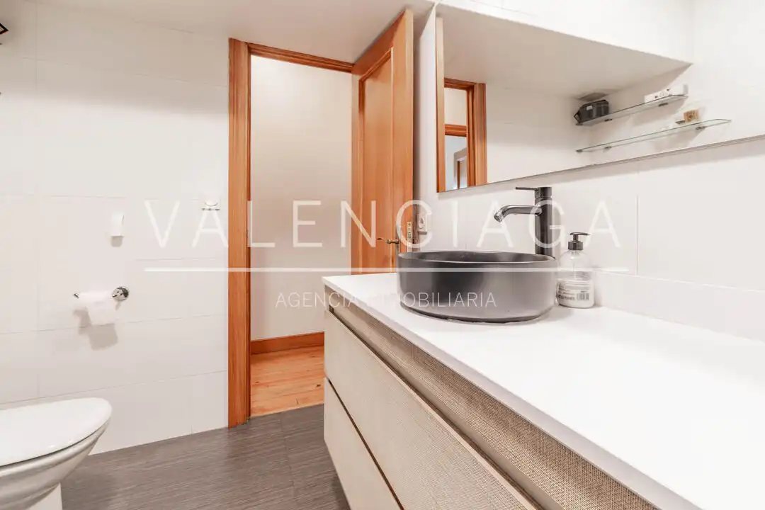 Piso con terraza en venta en Bergara Kalea, imagen 11