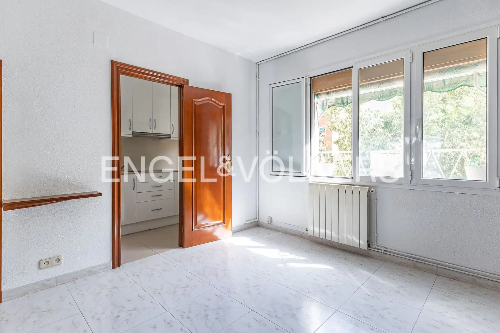 Bedroom of Flat for sale in Barcelona  with Air Conditioner and Heating