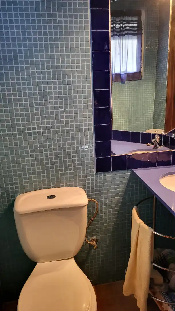 Badezimmer von Einfamilien-Reihenhaus zum Verkauf in Pedro Muñoz mit Heizung und Möbliert