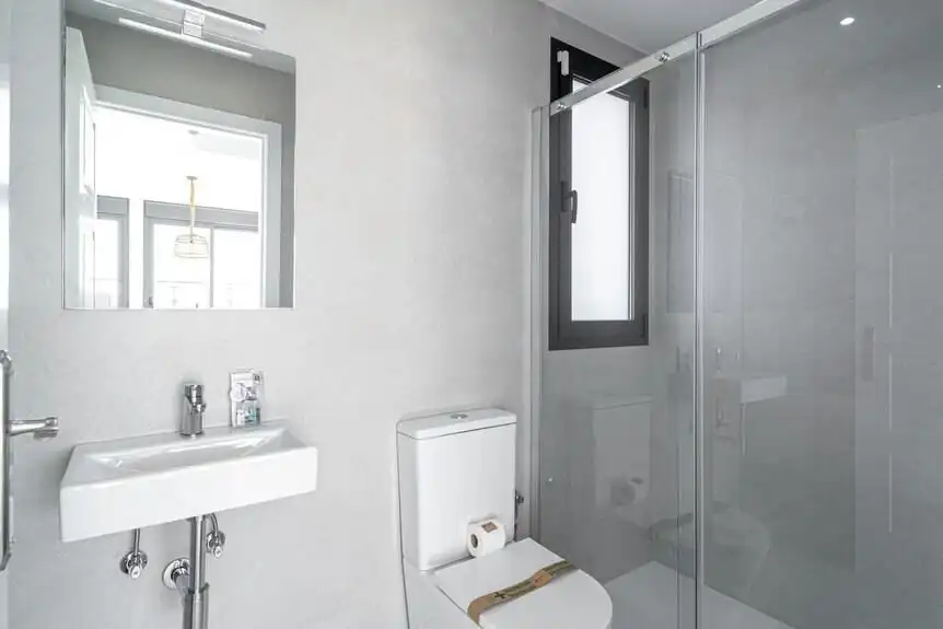 Baño de Casa o chalet en venta en Nerja con Aire acondicionado, Terraza y Piscina