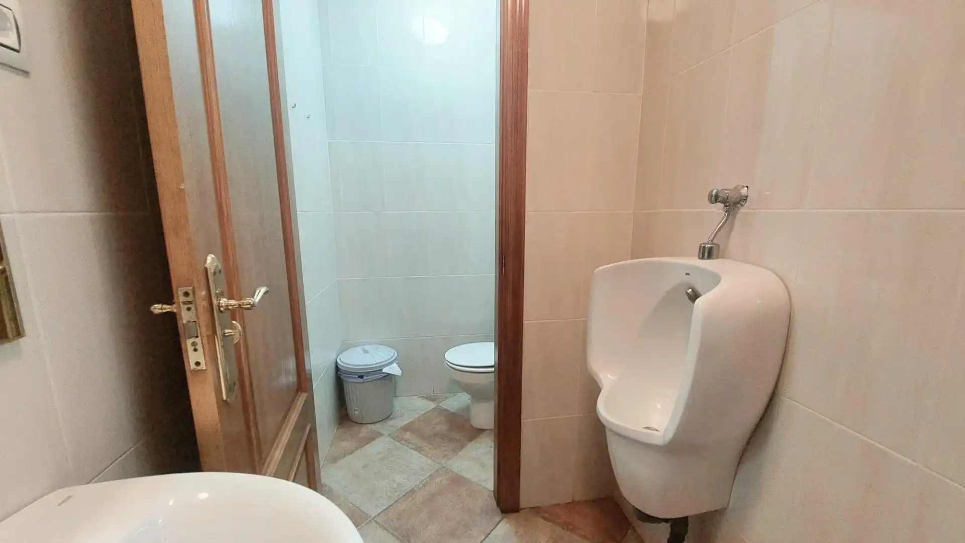 Badezimmer von Geschaftsraum zur Miete in Murcia