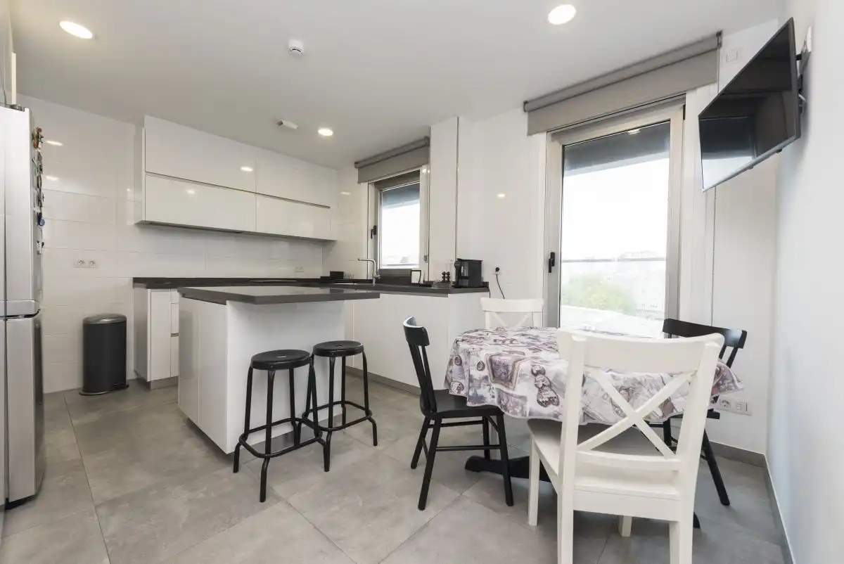 Kitchen of Flat for sale in A Coruña Capital   with Heating, Terrace and Storage room