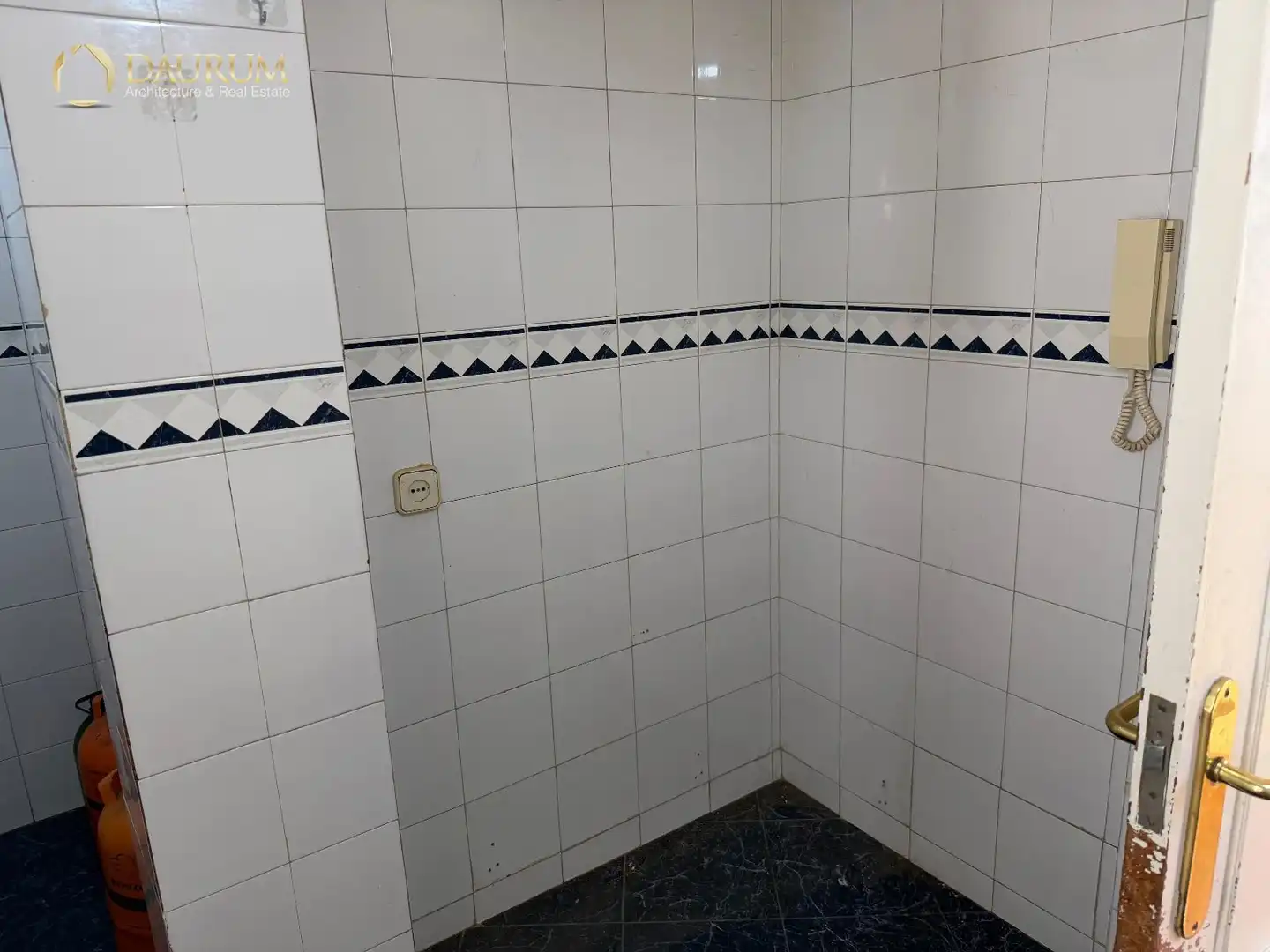 Bathroom of Attic for sale in Madrid  with Heating and Terrace