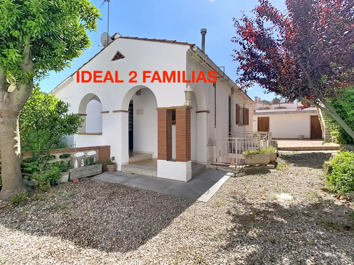 Vista exterior de Casa o chalet en venta en Corbera de Llobregat con Calefacción, Jardín privado y Terraza