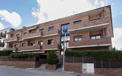 Außenansicht von Wohnung zum verkauf in Girona Capital mit Balkon