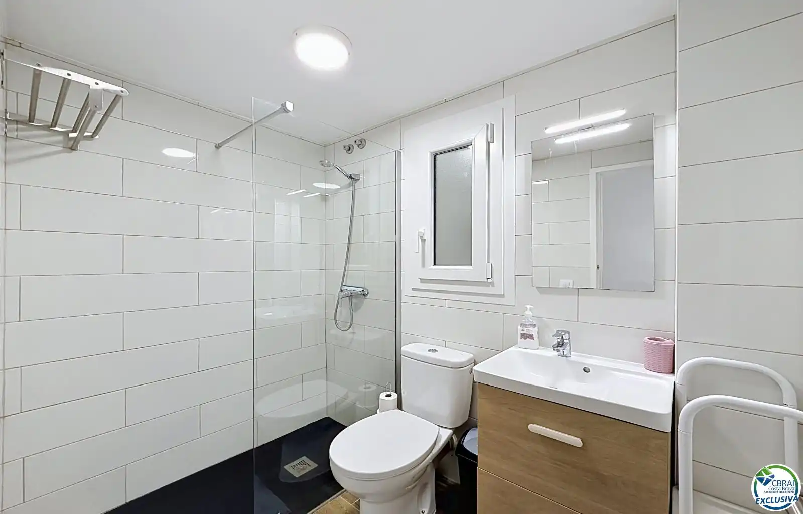 Bathroom of Flat for sale in Roses  with Air Conditioner, Terrace and Furnished
