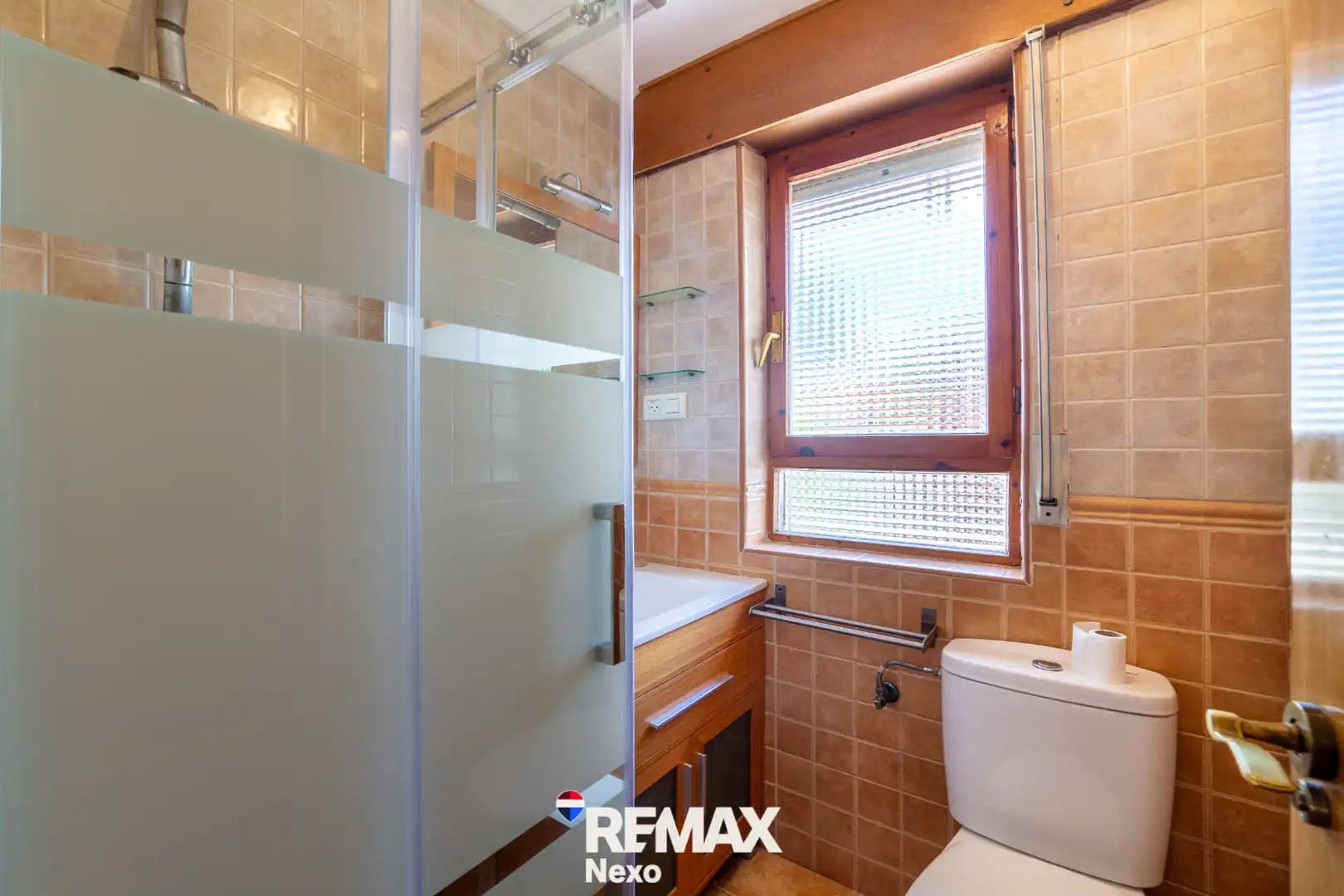 Bathroom of Detached homes for sale in Viana de Cega  with Heating, Parquet flooring and Terrace