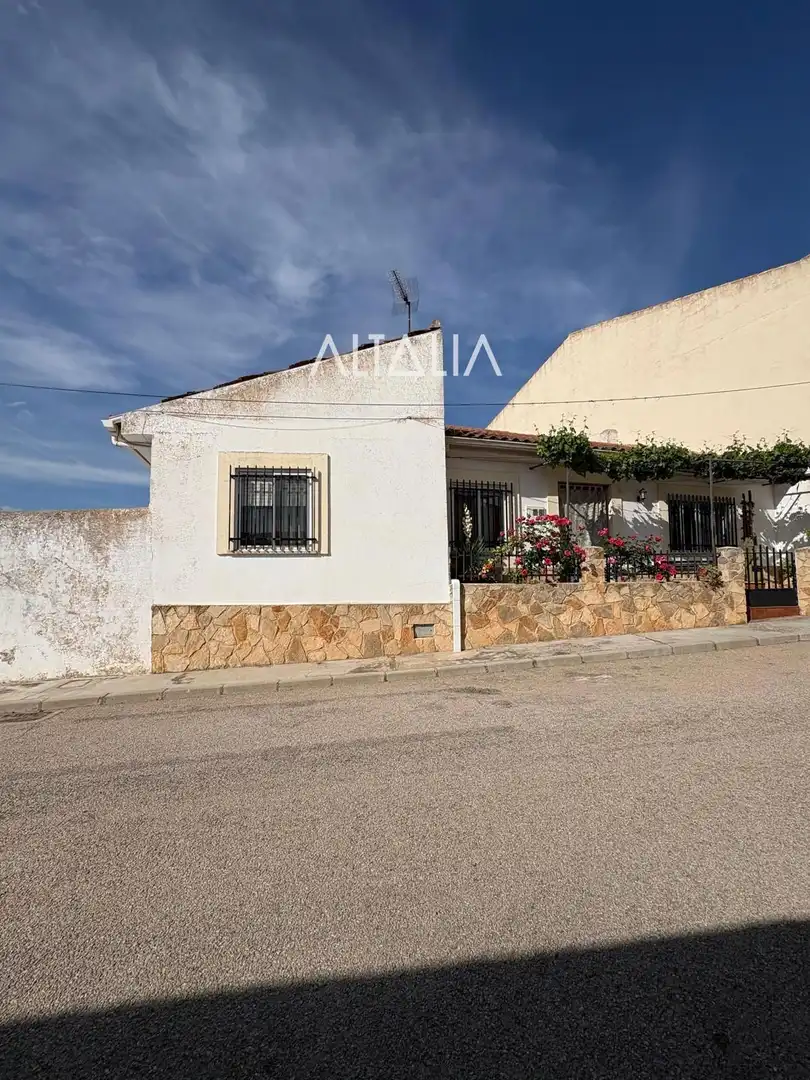 Exterior view of Land for sale in Belmonte