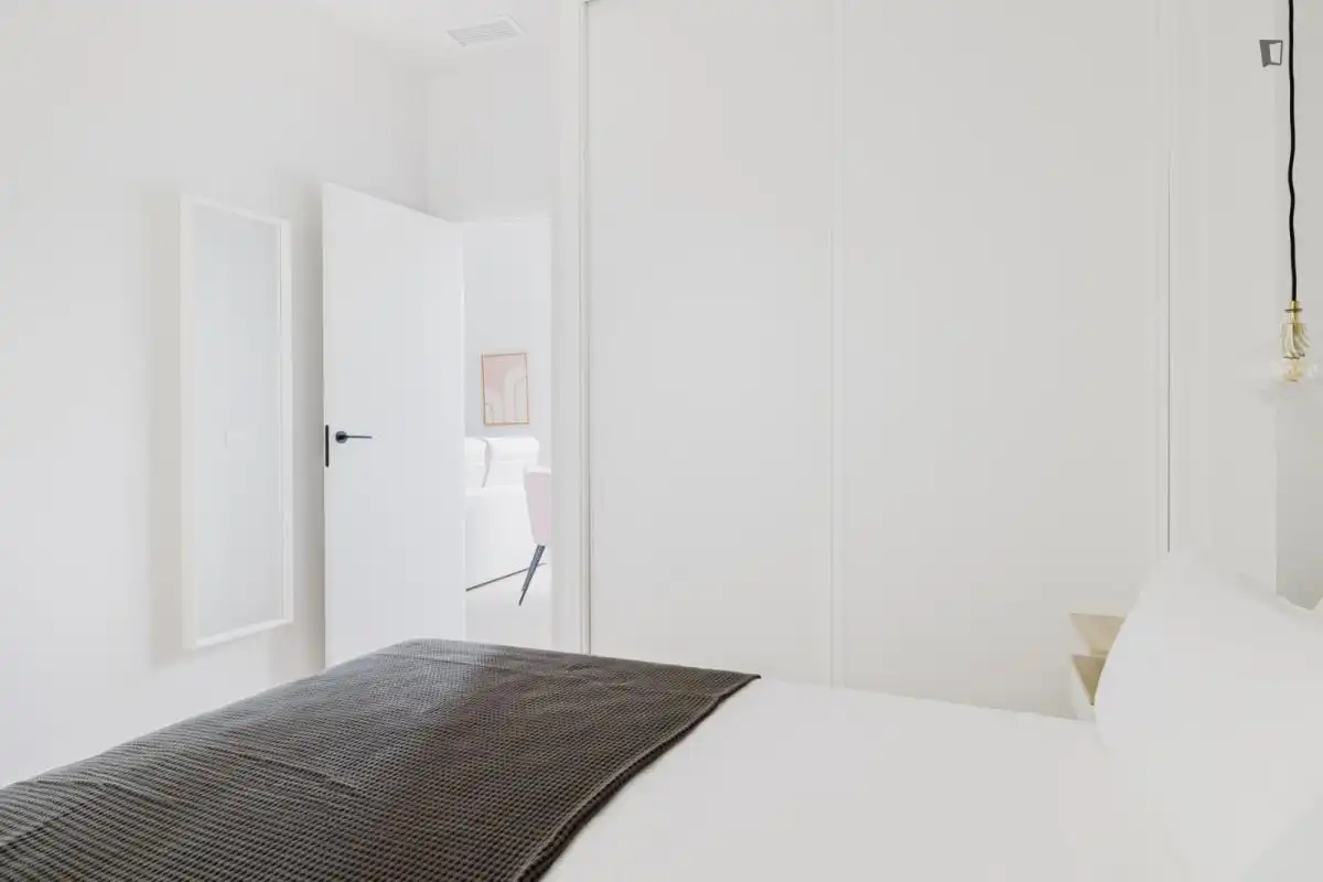 Habitación de Apartamento de alquiler en Madrid con Aire acondicionado, Calefacción y Amueblado