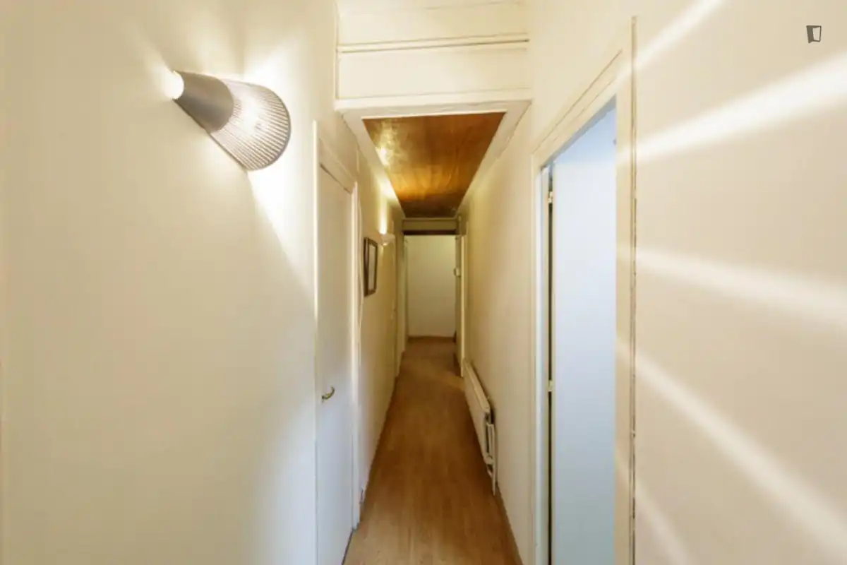 Room in Pedralbes