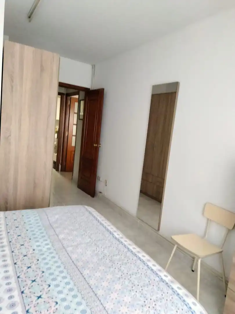 Schlafzimmer von Wohnung zur Miete in Sanxenxo mit Terrasse, Möbliert und Ofen
