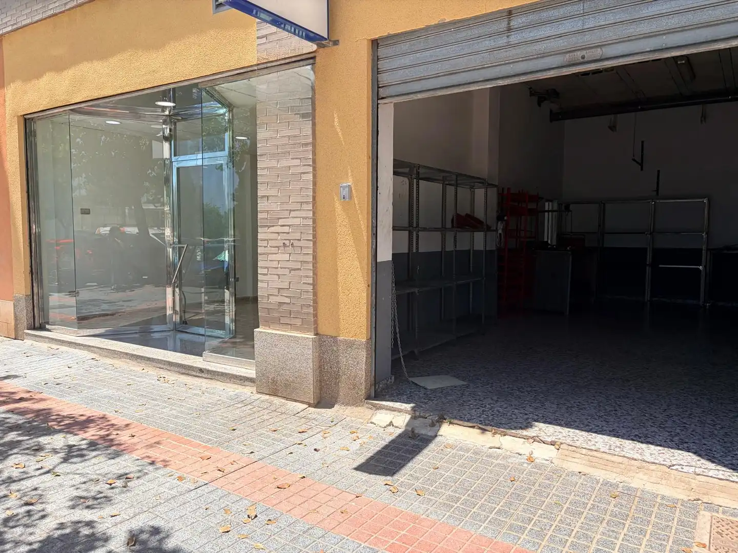 Business premises for sale in Calle Paz de Aquisgrán 14, imagen 2