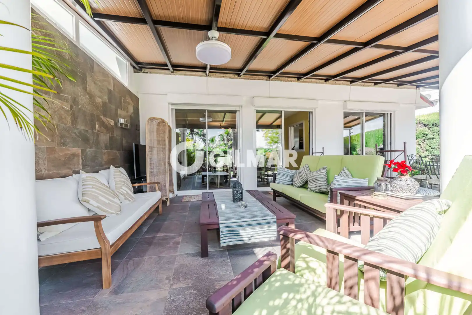 Terraza de Casa adosada en venta en Gelves, Sevilla
