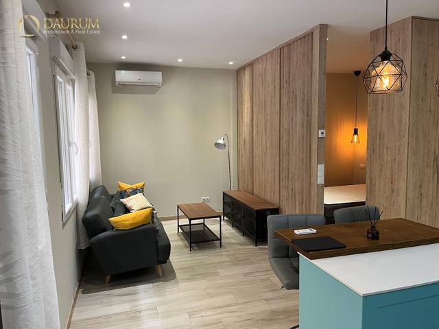 Piso en Venta en CALLE SERRANILLOS en Universidad