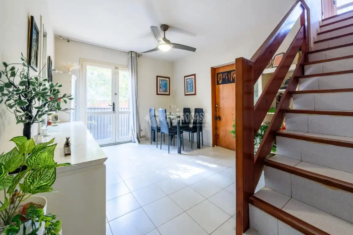 Semi-detached house with terrace for sale in Av. Corts Catalanes, imagen 17