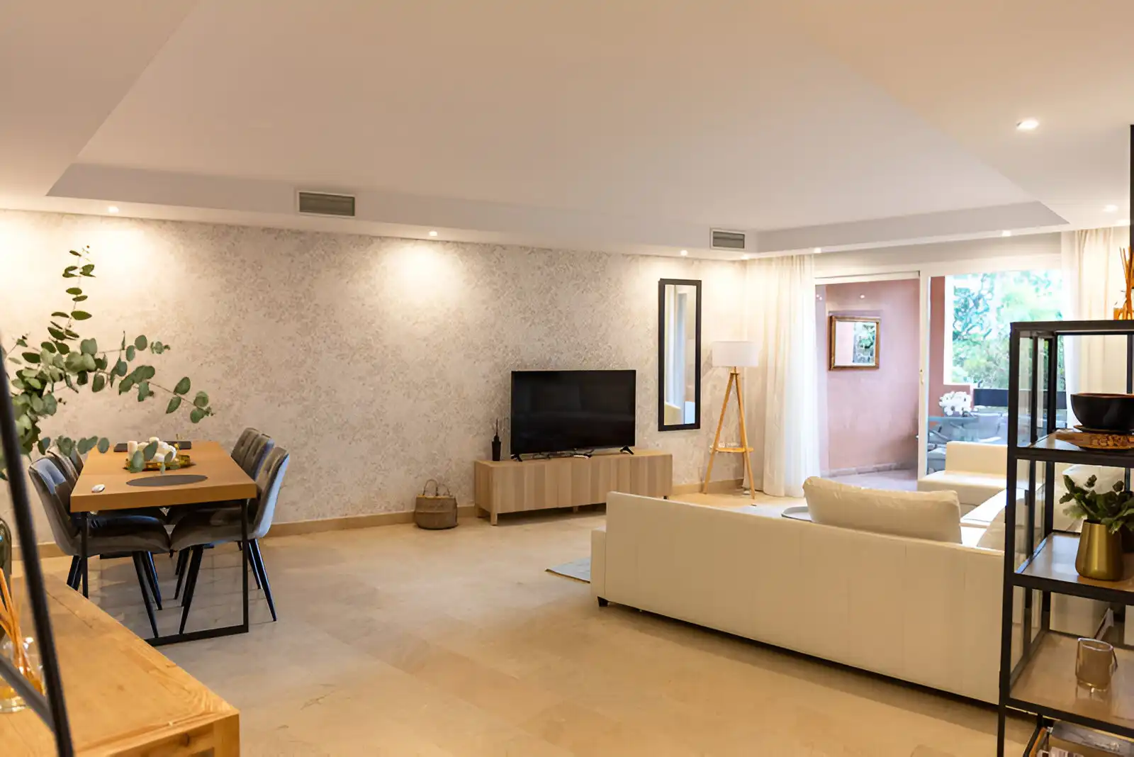 Home with pool for sale in Milla de Oro, imagen 9