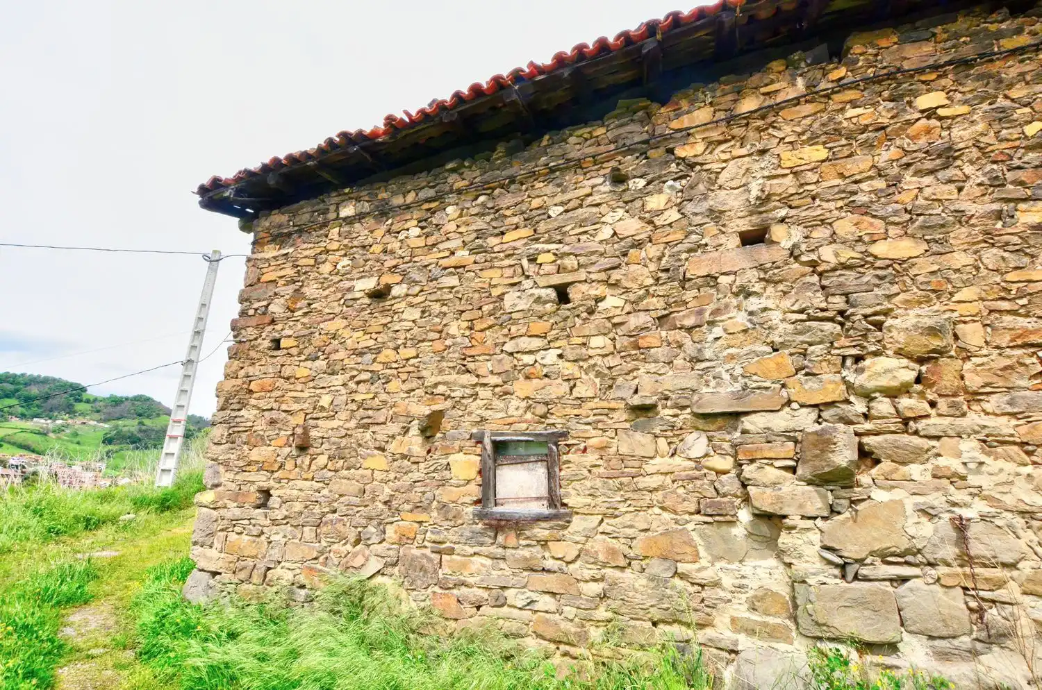Vista exterior de Casa o chalet en venta en Mieres (Asturias) con Piscina