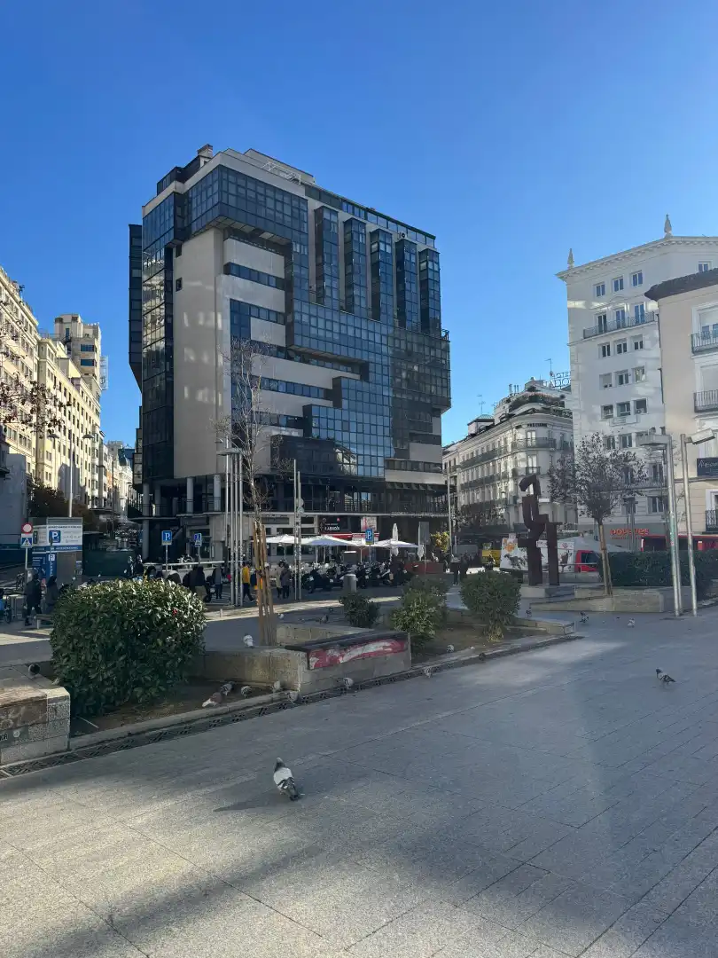 Vista exterior de Local en venta en Madrid con Aire acondicionado, Calefacción y Amueblado