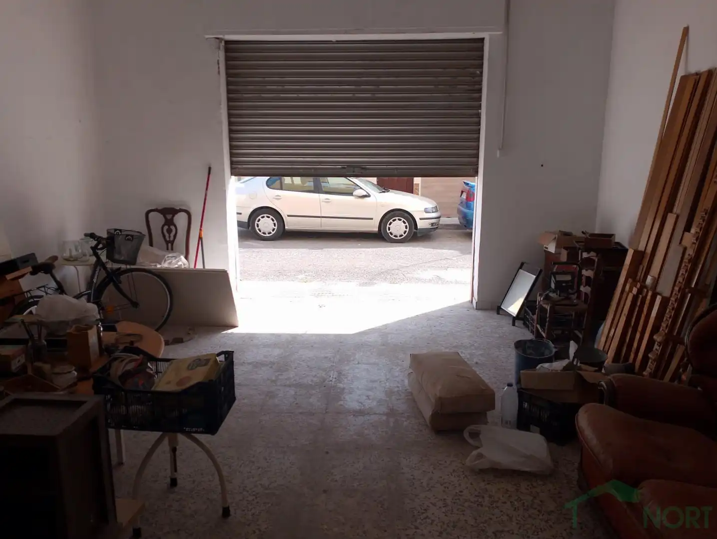 Garage zur Miete in Barrio de Peral - San Félix