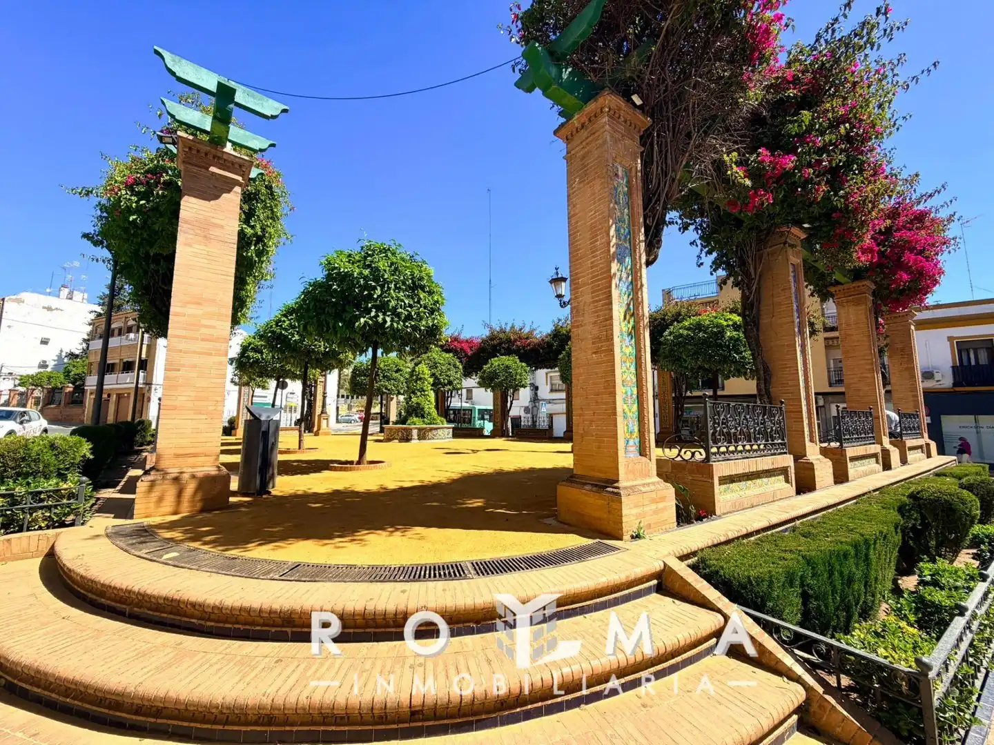 Vista exterior de Pis en venda en Alcalá de Guadaira amb Aire condicionat i Balcó