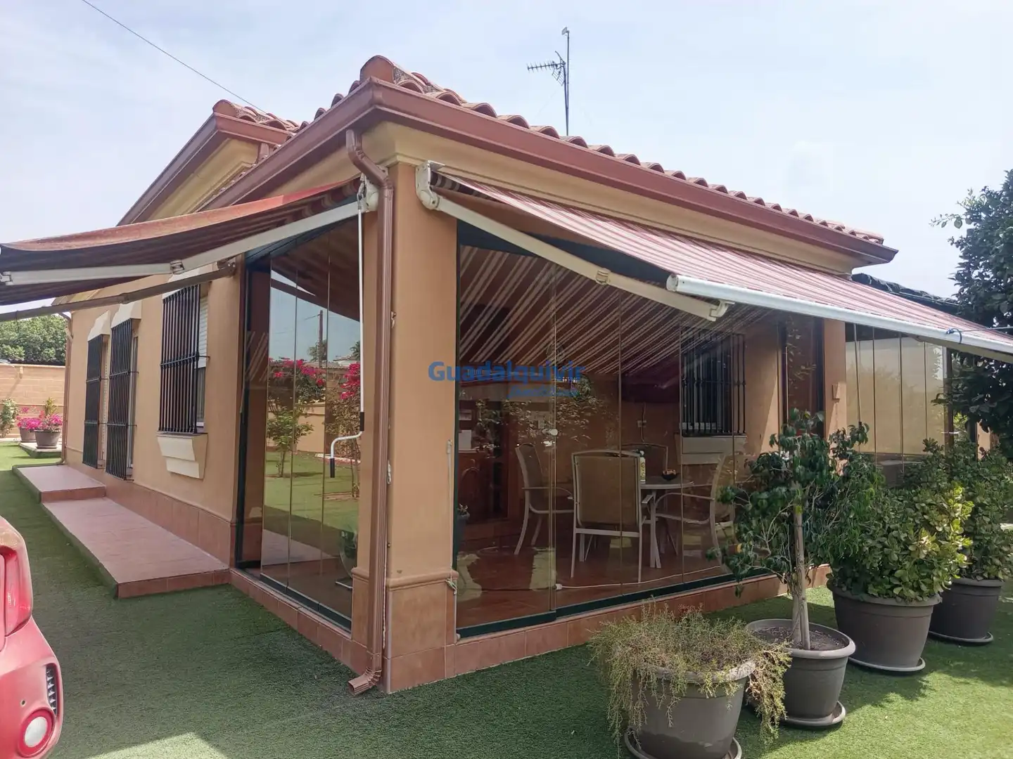 Villa con piscina in vendita a Entrenúcleos, imagen 2