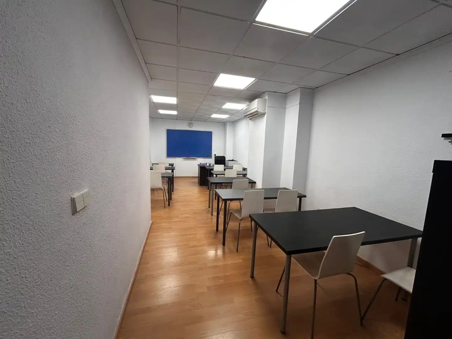Geschaftsraum zur Miete in Albacete mit Klimaanlage